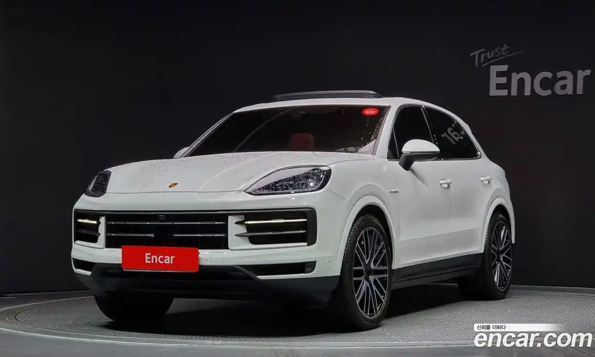 Porsche Cayenne 2025 3.0 Автомат в Москве № 213056, фото 13
