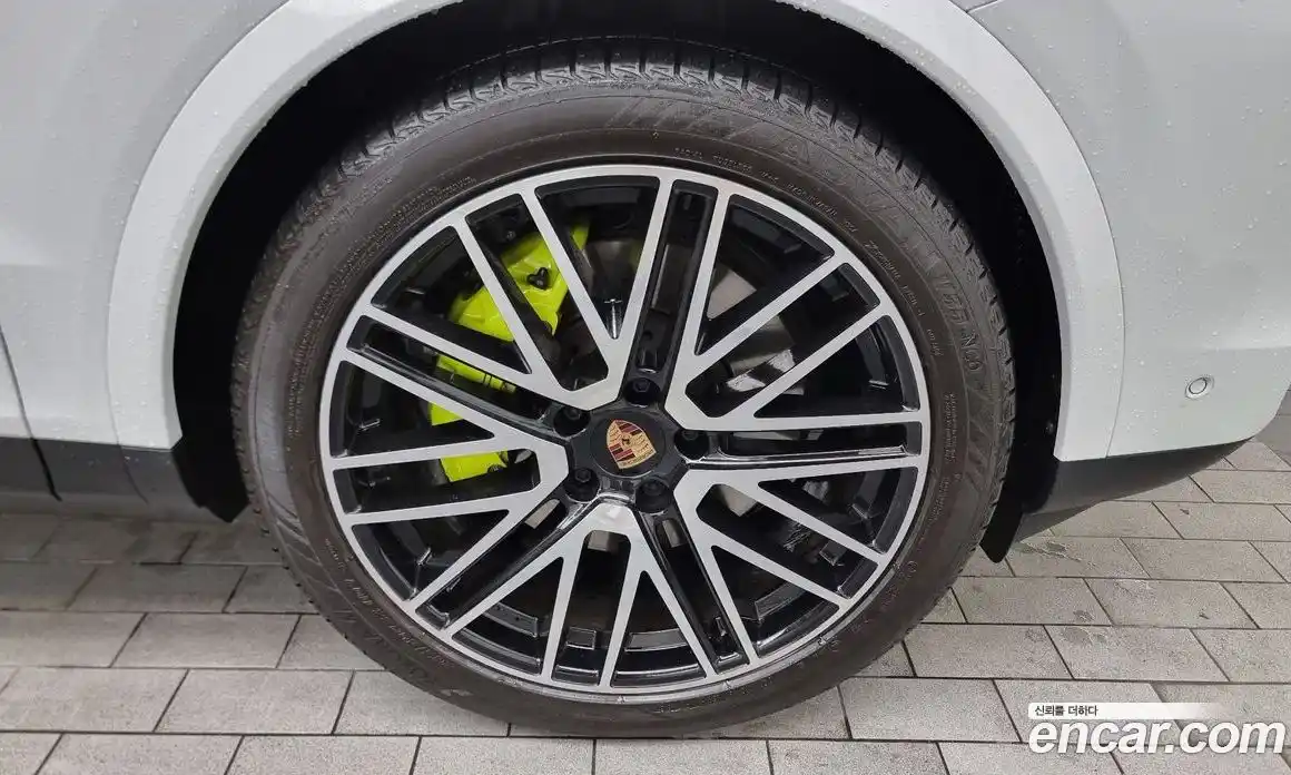 Porsche Cayenne 2025 3.0 Автомат в Москве № 213056, фото 16