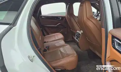 Porsche Cayenne, 2021