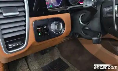 Porsche Cayenne 2021 3.0 Автомат в Москве № 213144, миниатюра 3