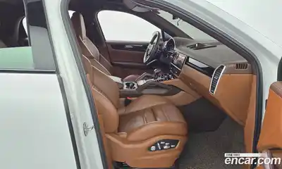 Porsche Cayenne 2021 3.0 Автомат в Москве № 213144, миниатюра 4