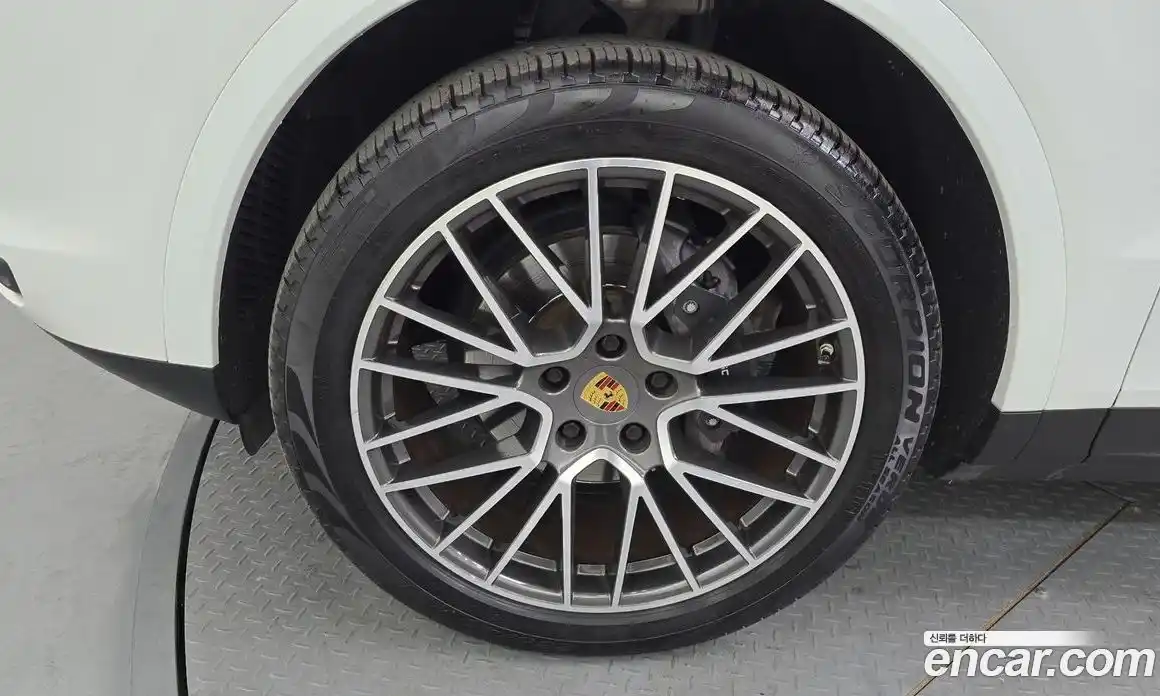 Porsche Cayenne 2021 3.0 Автомат в Москве № 213144, фото 9