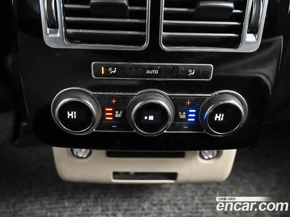 Land Rover Range-Rover 2013 4.4 Автомат в Москве № 213737, фото 14