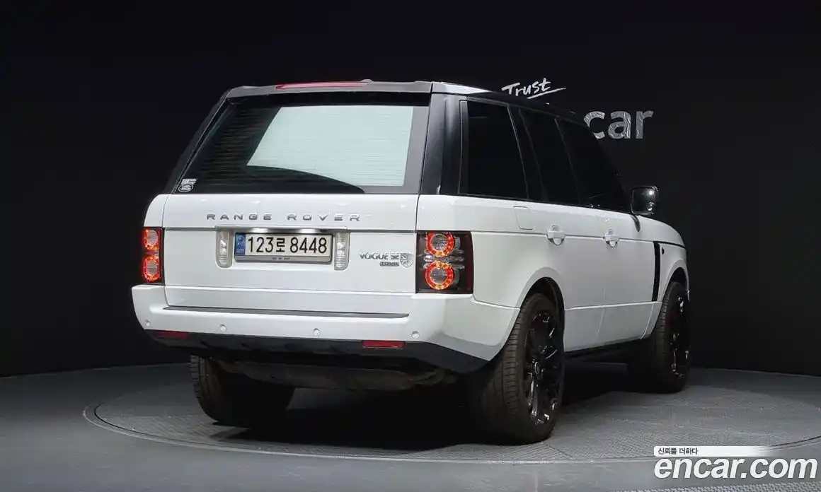 Land Rover Range-Rover 2012 4.4 Автомат в Москве № 213808, фото 9