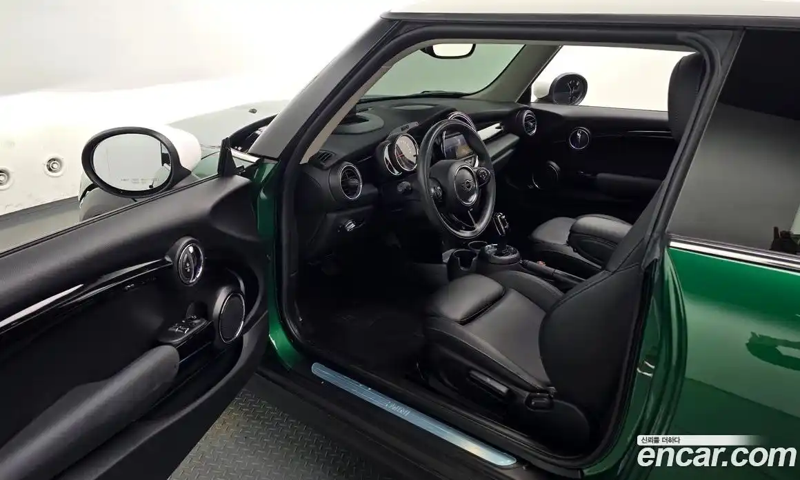 Mini Cooper 2020 1.5 Автомат в Москве № 214169, фото 10