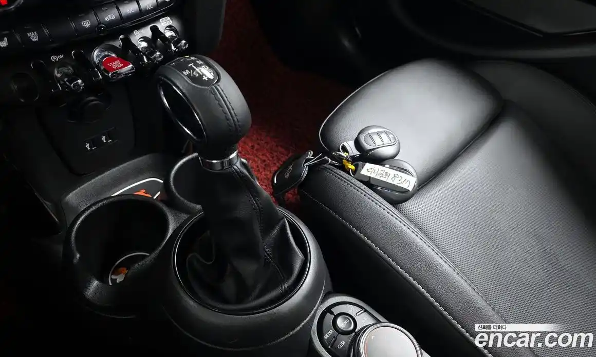 Mini Cooper 2019 1.5 Автомат в Москве № 214368, фото 13