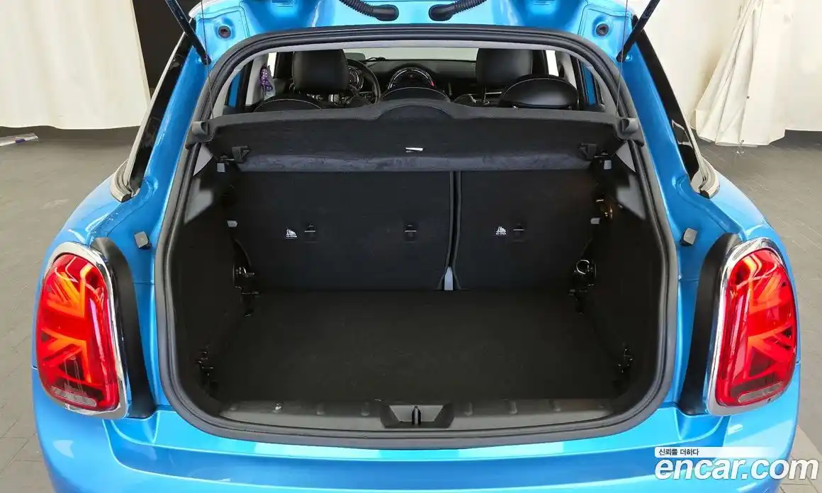 Mini Cooper 2019 1.5 Автомат в Москве № 214368, фото 3