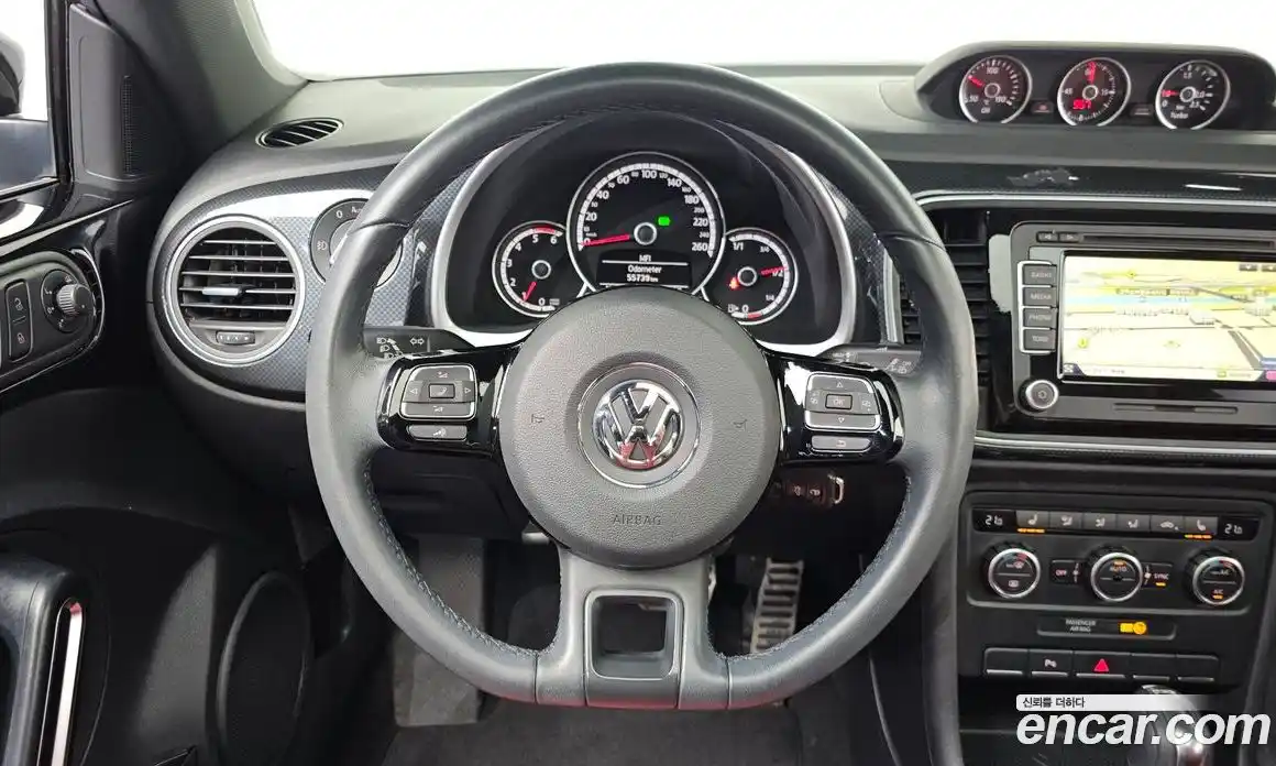 Volkswagen Beatle 2014 2.0 Автомат в Москве № 214991, фото 13