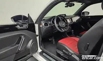 Volkswagen Beatle 2014 2.0 Автомат в Москве № 214991, миниатюра 10