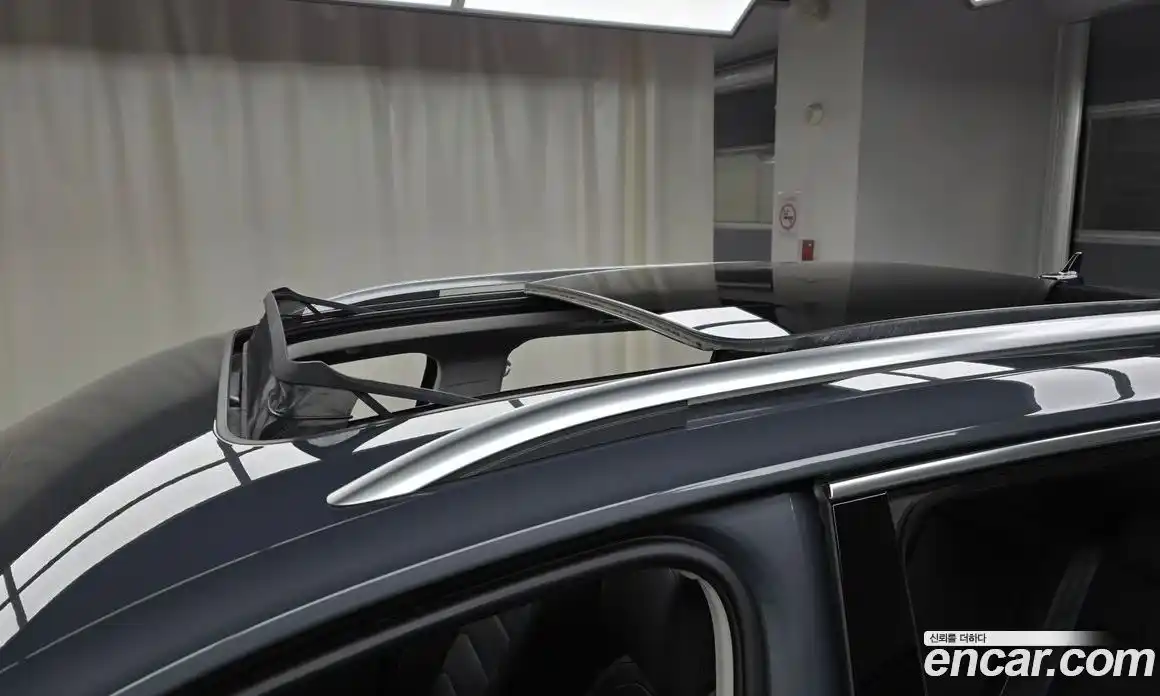 Volkswagen Tiguan 2023 2.0 Автомат в Москве № 215285, фото 3