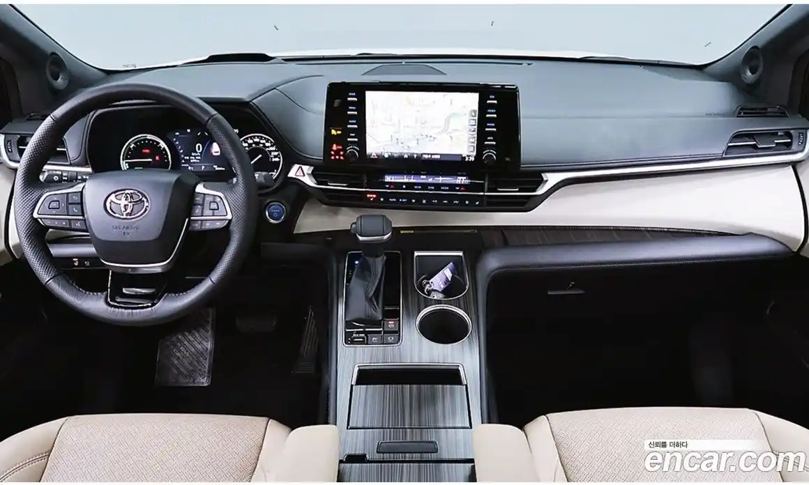 Toyota Sienna 2022 2.5 Автомат в Москве № 215624, фото 15