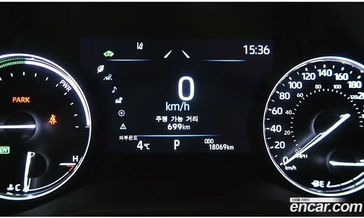 Toyota Sienna 2022 2.5 Автомат в Москве № 215624, фото 6