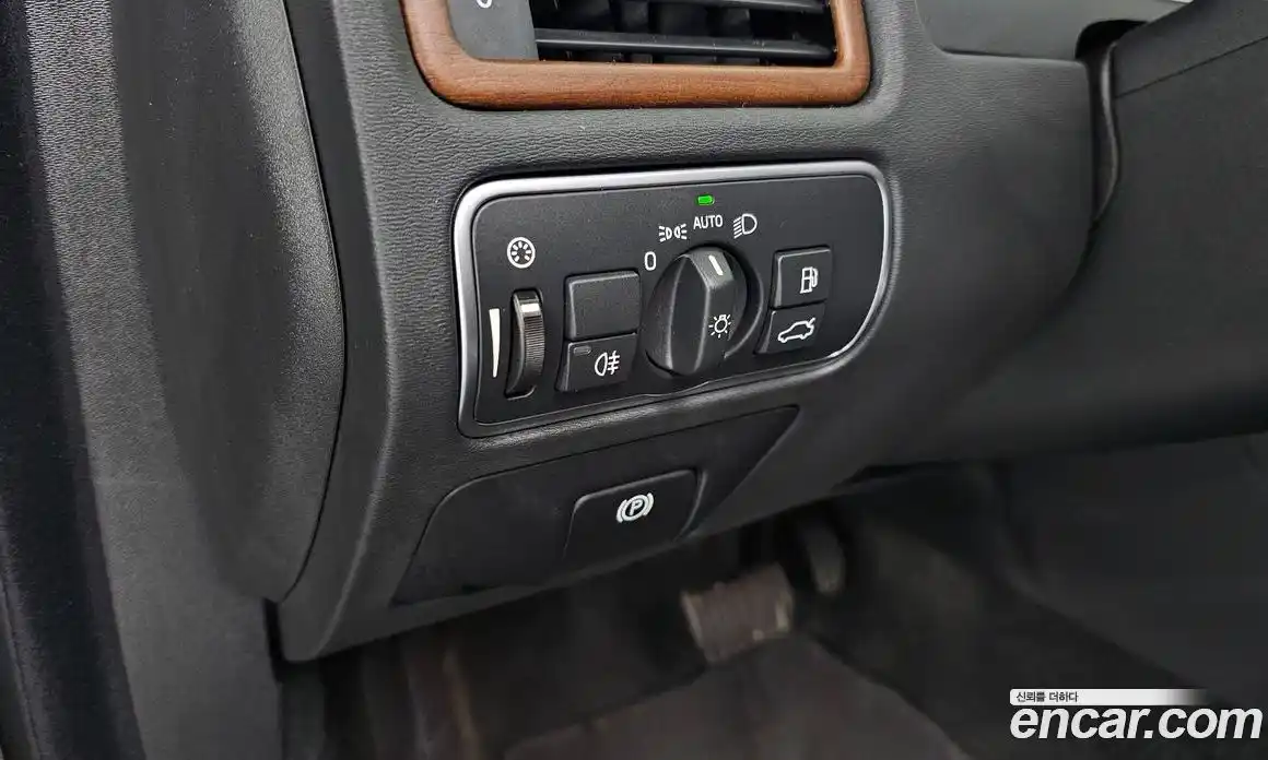 Volvo XC70 2016 2.0 Автомат в Москве № 218158, фото 5