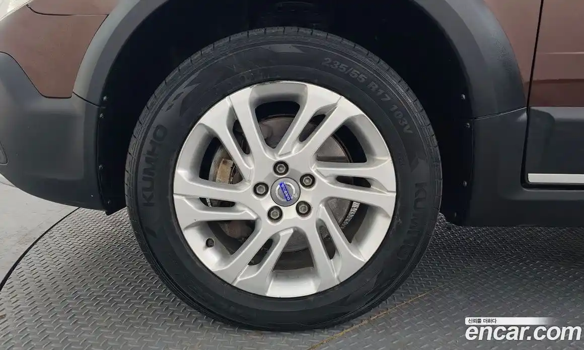 Volvo XC70 2016 2.0 Автомат в Москве № 218158, фото 7