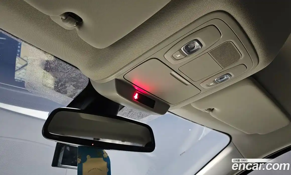 Renault SM6 2020 2.0 Автомат в Москве № 221725, фото 18