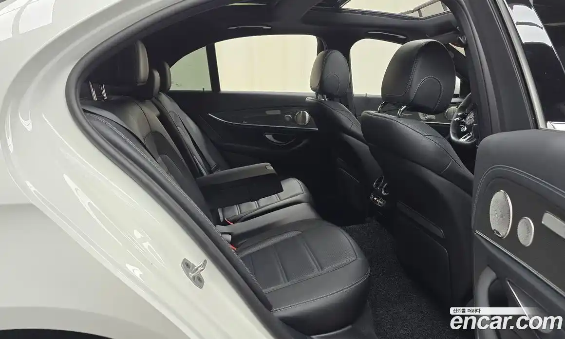 Mercedes-Benz E-Class 2022 3.0 Автомат в Москве № 222935, фото 12