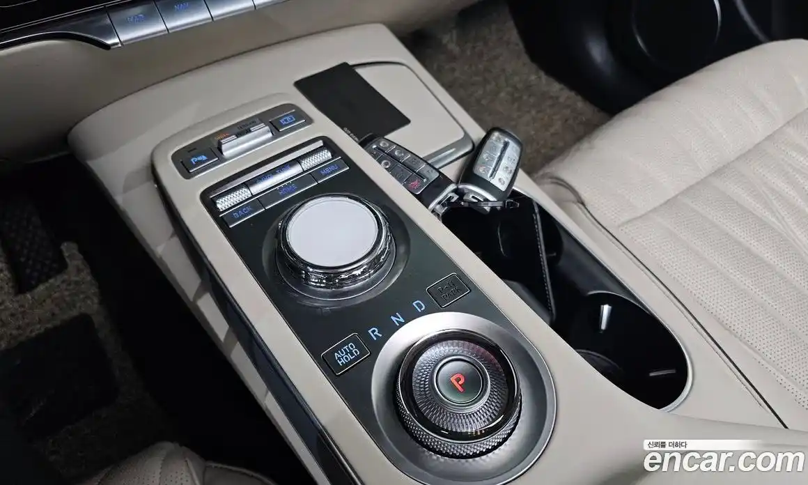 Genesis GV70 2022 2.5 Автомат в Москве № 224219, фото 9