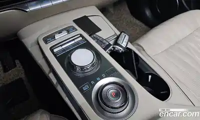 Genesis GV70 2022 2.5 Автомат в Москве № 224219, миниатюра 9