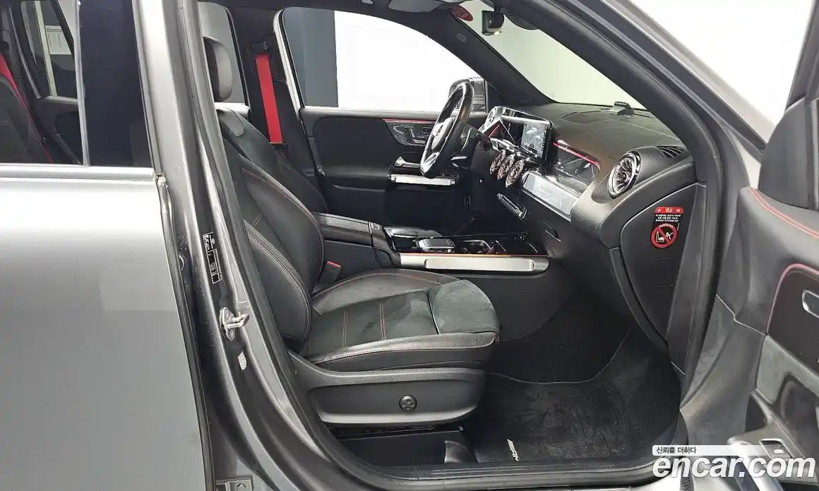 Mercedes-Benz GLB-Class 2022 2.0 Автомат в Москве № 225261, фото 13