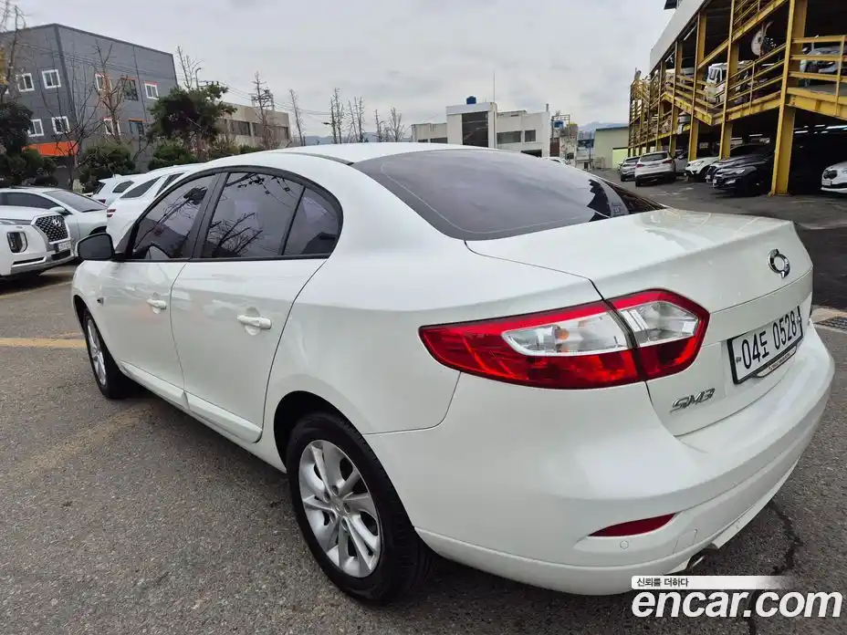 Renault SM3 2016 1.6 Автомат в Москве № 227343, фото 4