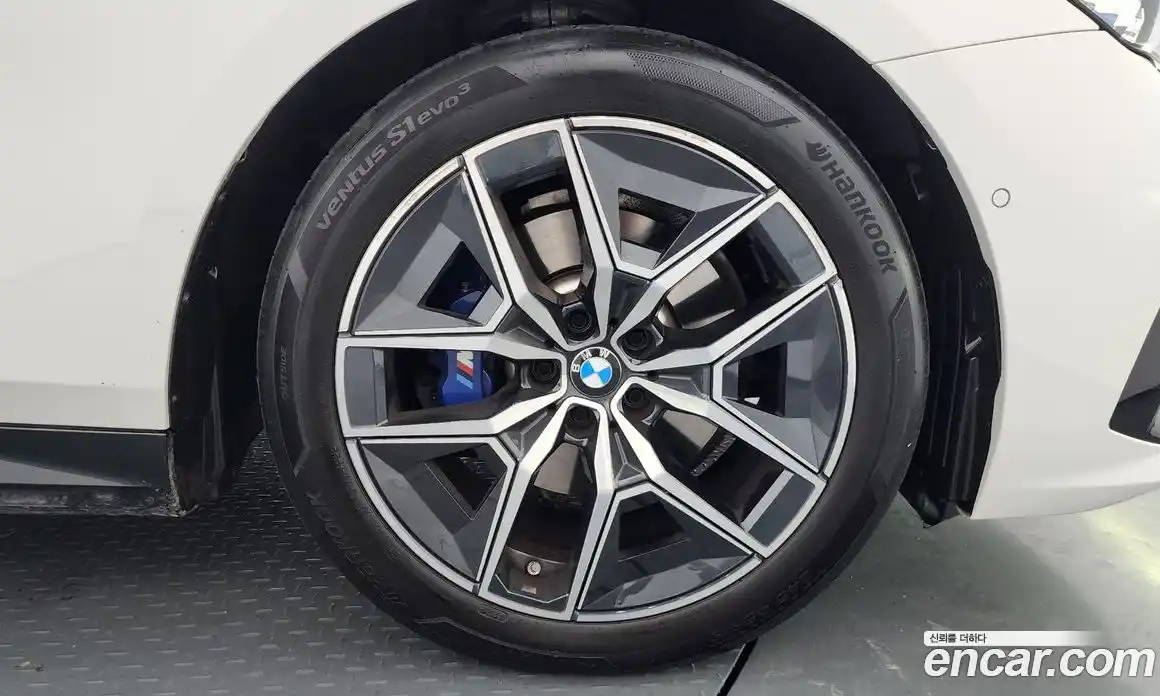 BMW 5-Series 2024 2.0 Автомат в Москве № 228397, фото 17