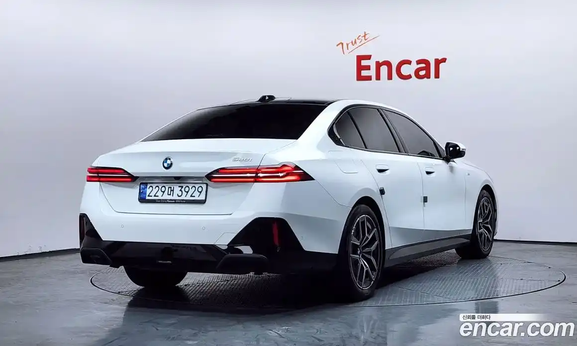 BMW 5-Series 2024 2.0 Автомат в Москве № 228397, фото 20