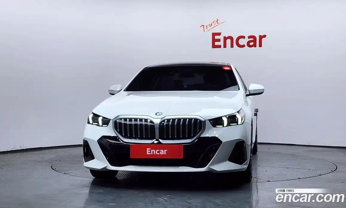 BMW 5-Series 2024 2.0 Автомат в Москве № 228397, фото 9