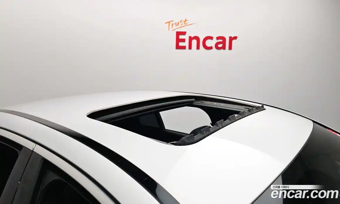 Mercedes-Benz E-Class 2020 2.0 Автомат в Москве № 229566, фото 3