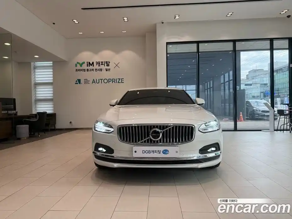 Volvo S90 2024 2.0 Автомат в Москве № 230848, фото 3