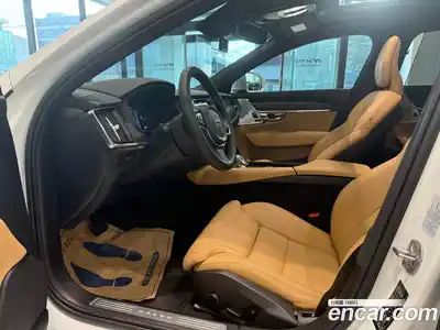 Volvo S90 2024 2.0 Автомат в Москве № 230848, миниатюра 10