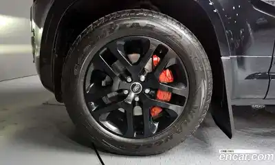 Land Rover Defender 2024 3.0 Автомат в Москве № 231272, миниатюра 12