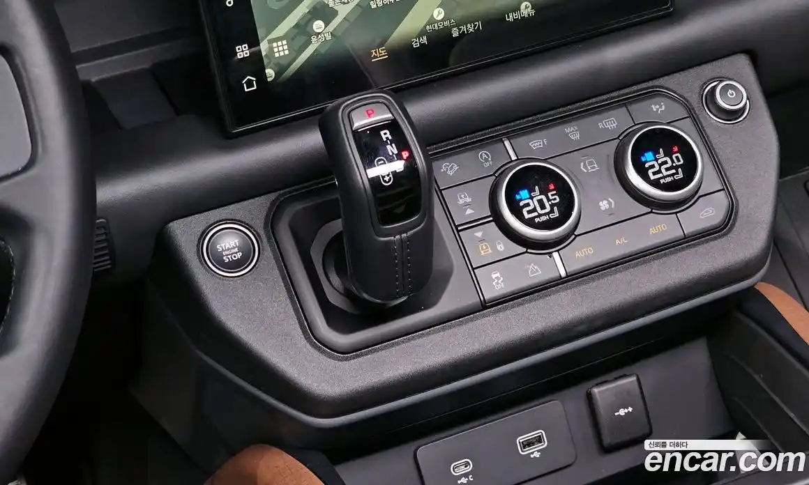 Land Rover Defender 2024 3.0 Автомат в Москве № 231272, фото 18