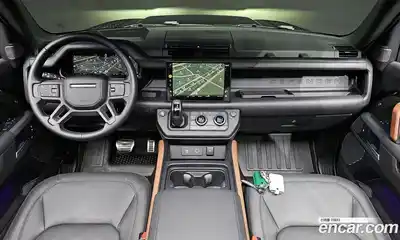 Land Rover Defender 2024 3.0 Автомат в Москве № 231272, миниатюра 6