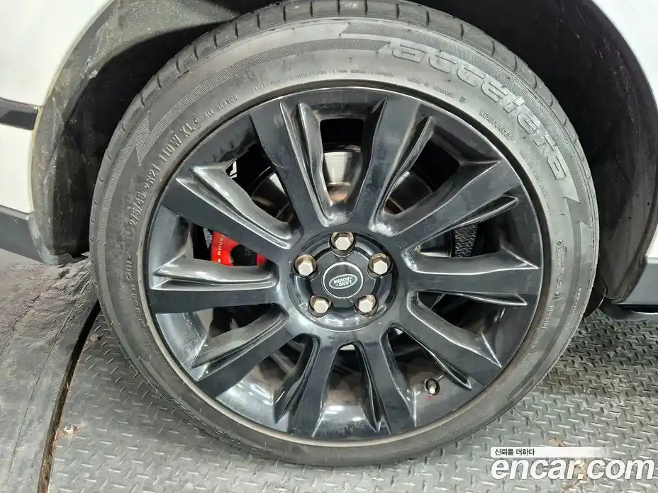 Land Rover Range-Rover 2015 4.4 Автомат в Москве № 231353, фото 6