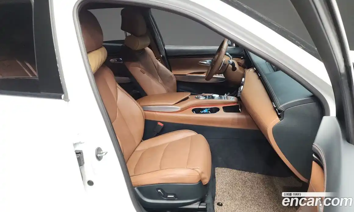 Genesis GV70 2022 2.5 Автомат в Москве № 23143, фото 13