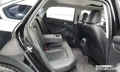 Volkswagen Passat, 2015