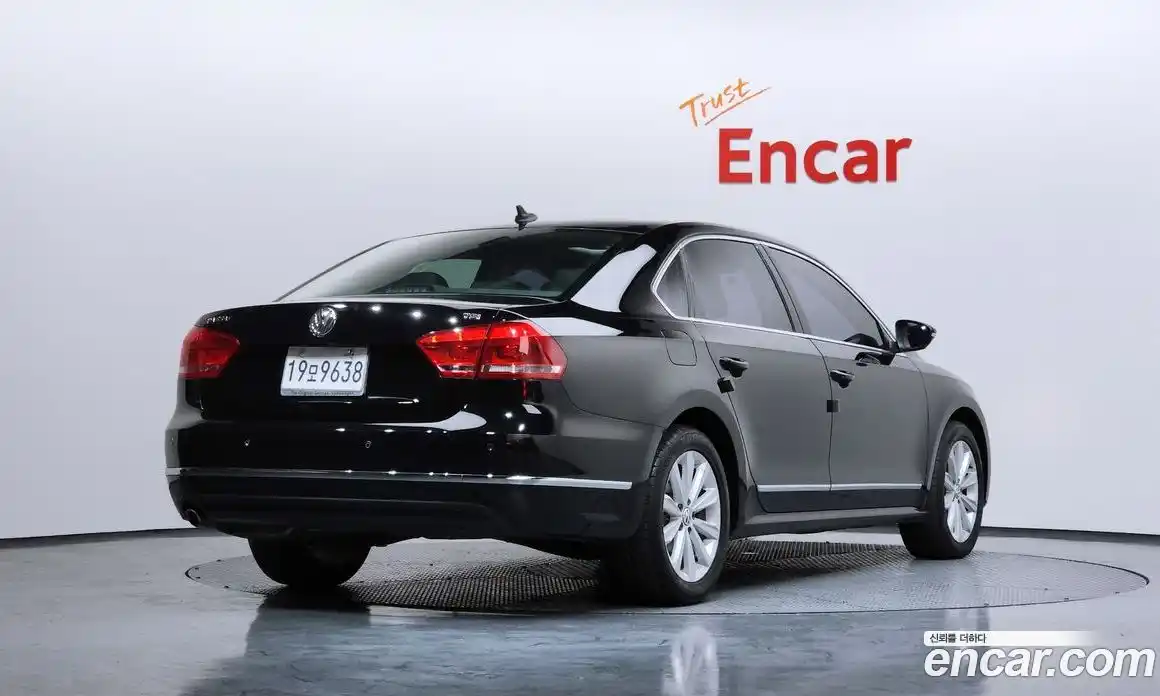 Volkswagen Passat 2015 1.8 Автомат в Москве № 232214, фото 5