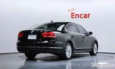 Volkswagen Passat 2015 1.8 Автомат в Москве № 232214, миниатюра 5