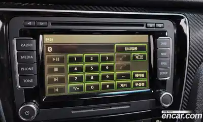 Volkswagen Passat 2015 1.8 Автомат в Москве № 232214, миниатюра 10