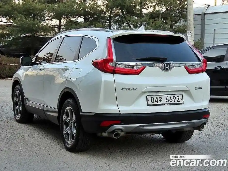Honda CR-V 2017 1.5 Автомат в Москве № 232977, фото 3