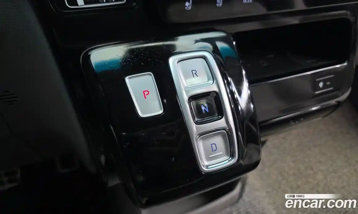 Hyundai Staria 2022 2.2 Автомат в Москве № 247457, фото 3