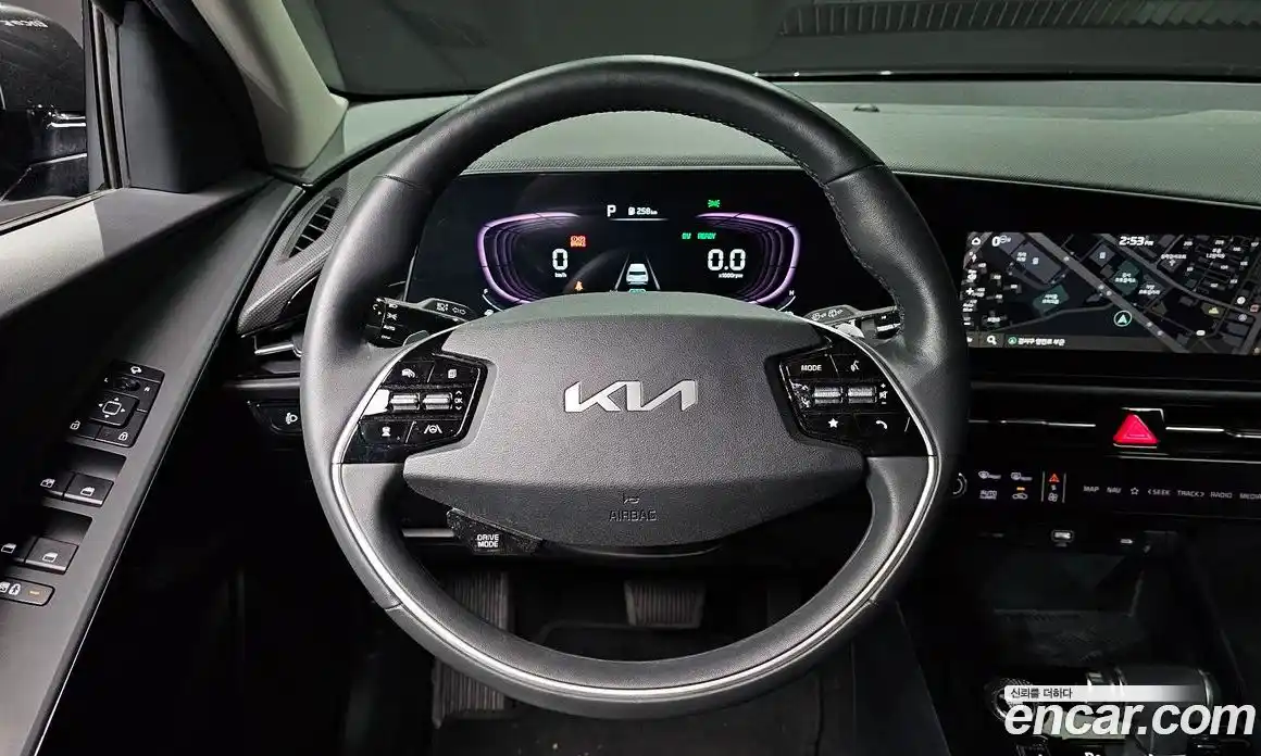 Kia Niro 2022 1.6 Автомат в Москве № 250146, фото 20