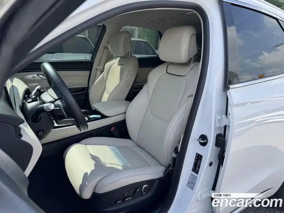 Genesis GV70 2025 2.5 Автомат в Москве № 25043, фото 9