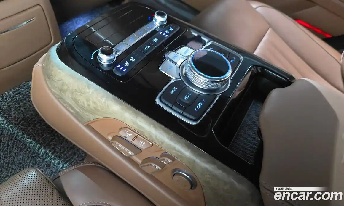 Genesis G90 2019 5.0 Автомат в Москве № 25951, фото 16