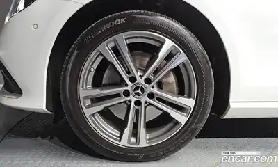 Mercedes-Benz E-Class 2022 2.0 Автомат в Москве № 262810, миниатюра 5