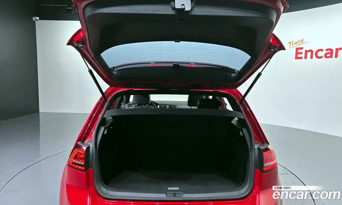 Volkswagen Golf 2014 2.0 Автомат в Москве № 276929, фото 14