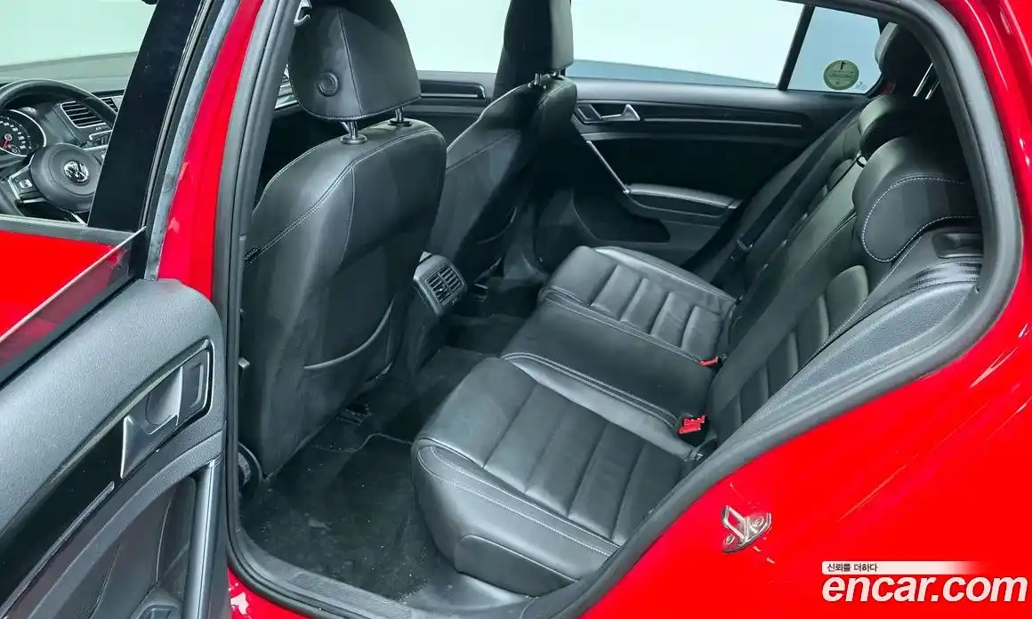 Volkswagen Golf 2014 2.0 Автомат в Москве № 276929, фото 4