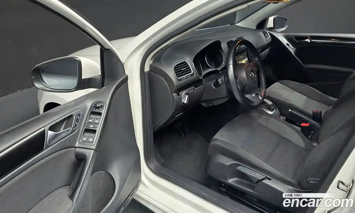 Volkswagen Golf 2013 2.0 Автомат в Москве № 277410, фото 16