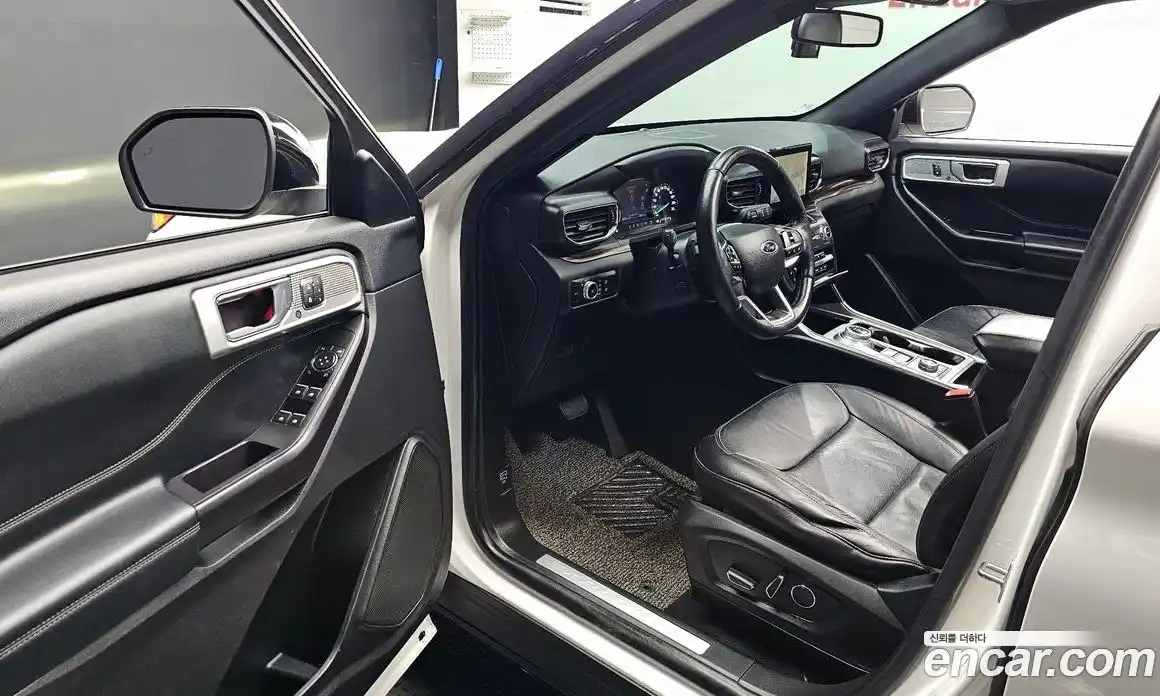 Ford Explorer 2020 2.3 Автомат в Москве № 281107, фото 14