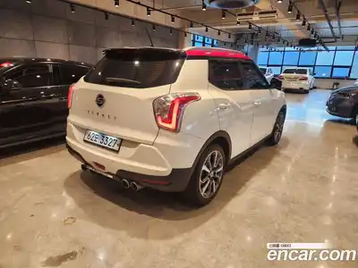 SsangYong TIBOLI 2015 1.6 Автомат в Москве № 291852, миниатюра 2